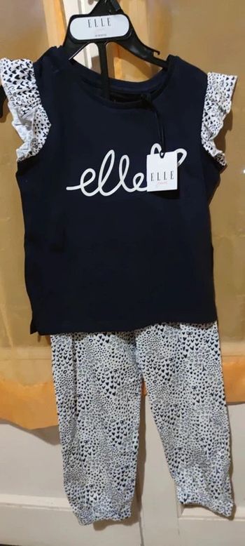 Superbe t-shirt et pantalon été 2/3ans Elle neuf