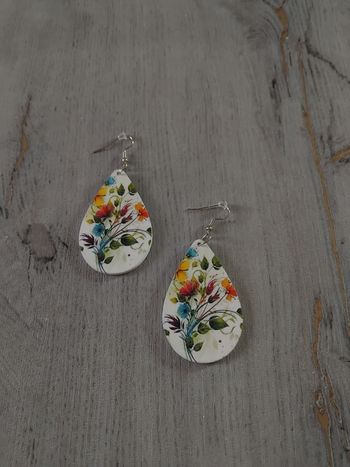 Boucles d'oreilles neuves