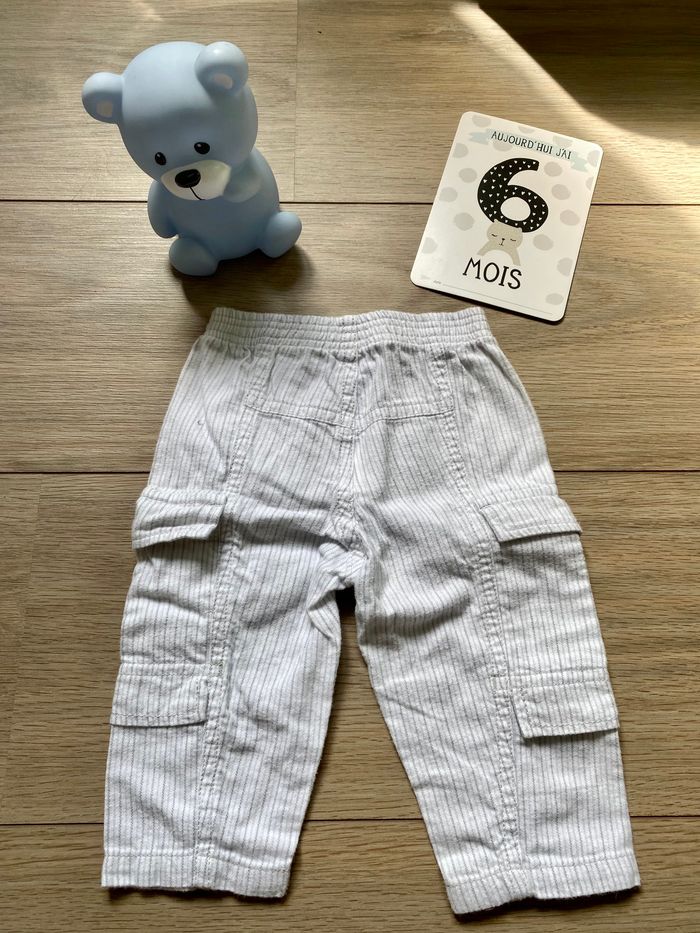 Pantalon. 6 mois - photo numéro 2