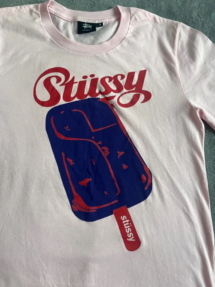 T-shirt Stüssy rose taille S – Streetwear vintage - photo numéro 2