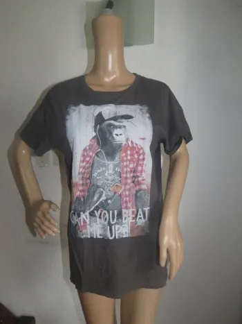 T-shirt taille S femme 