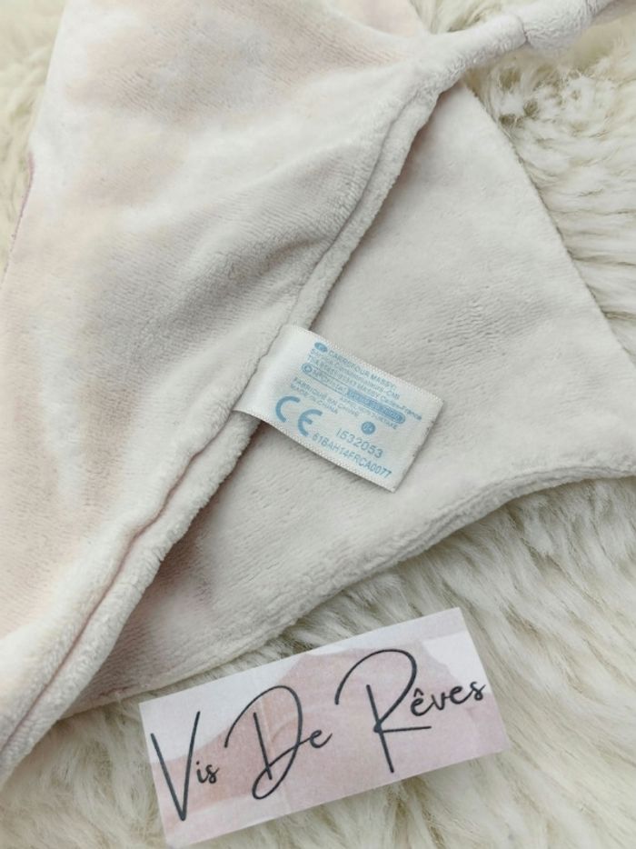 Doudou plat carré rose Winnie l'ourson - photo numéro 3