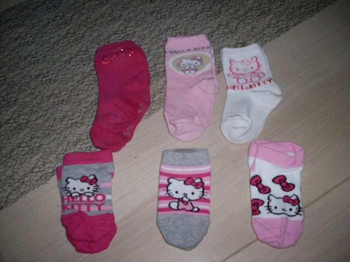 Lot de 6 paires de chaussettes (dont 3 basses) 18/20 en très bon état