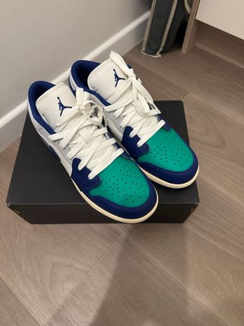 Paire de basket Jordan