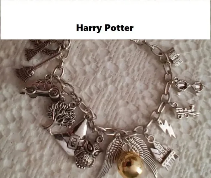 Bracelet avec breloques, Harry Potter,couleur argenté