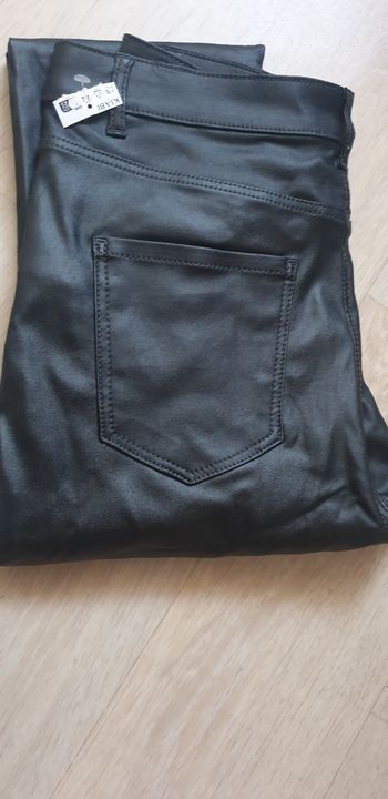 Pantalon enduit neuf T42