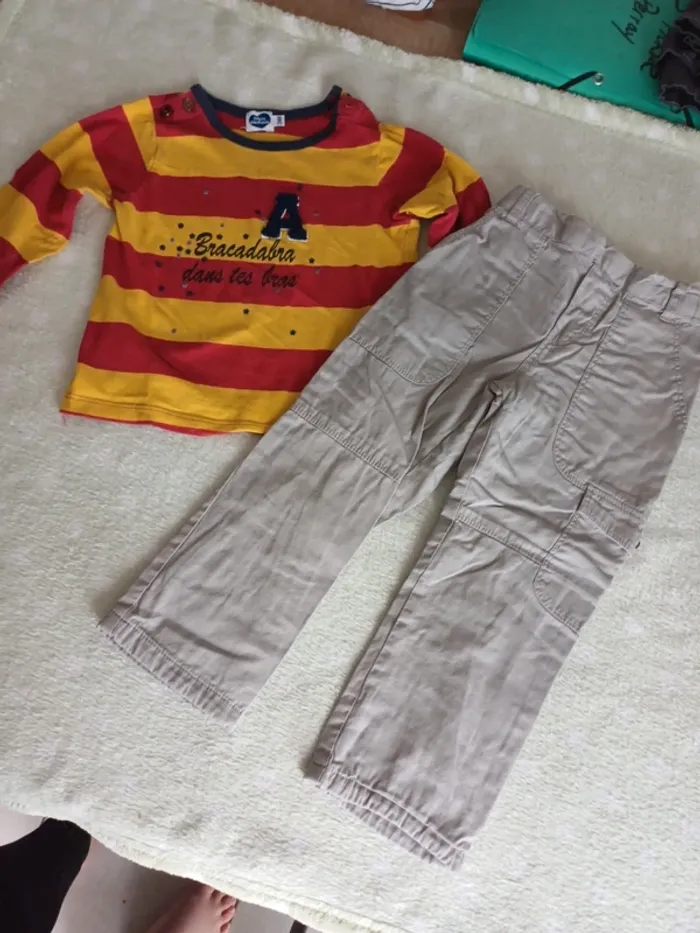Pantalon et t-shirt 2 ans