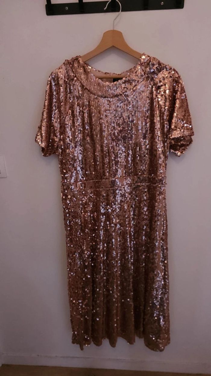 Robe paillettes