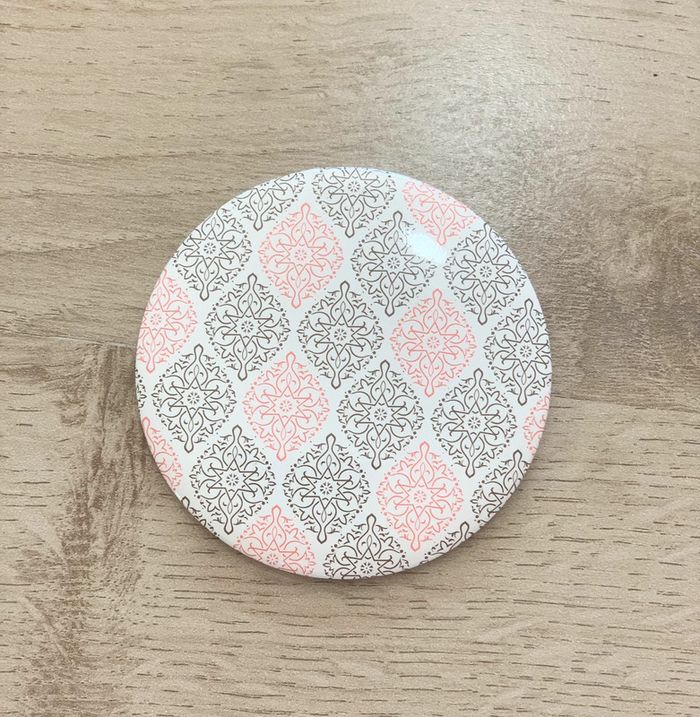 Miroir rond de sac neuf