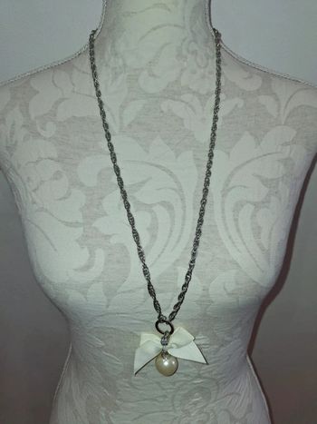 Collier argenté perle blanche vintage sautoir