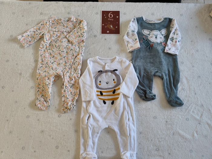 Lot pyjamas