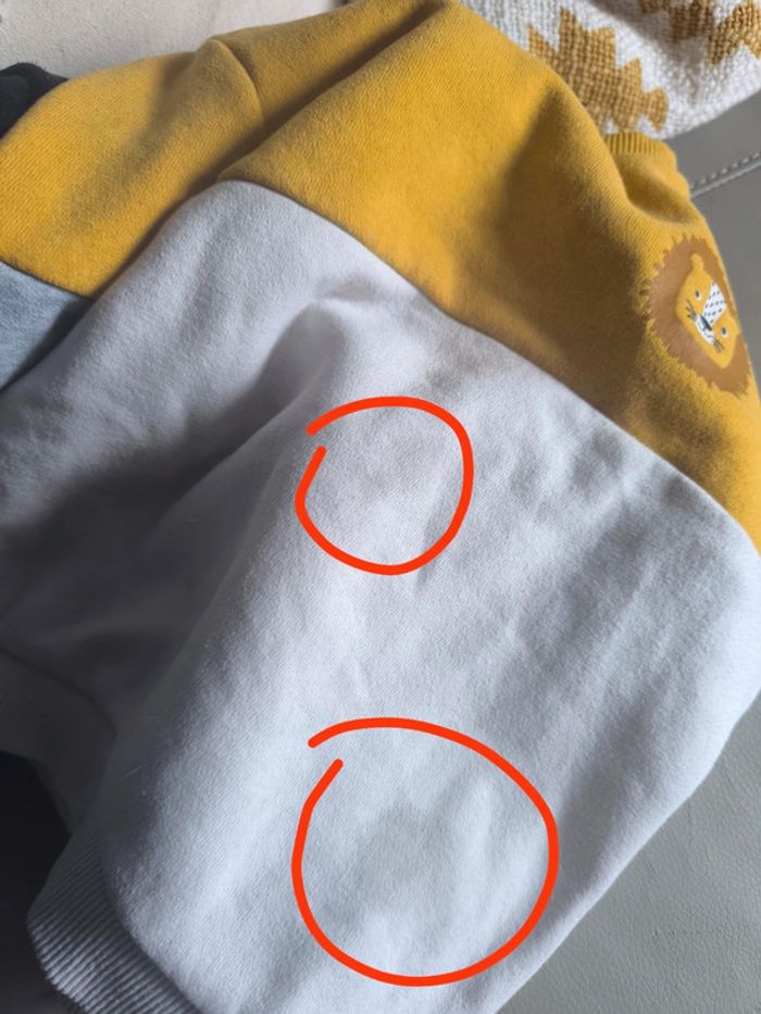 Sweat blanc et jaune moutarde, motif tête de lion - photo numéro 6
