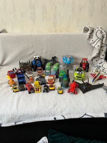 Lot de 35 véhicules