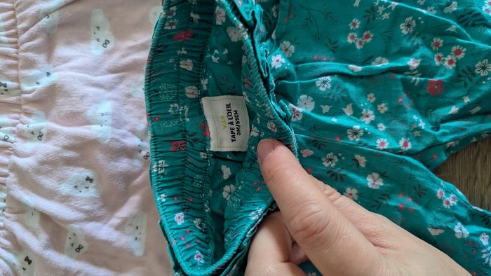 Lot pantalons 3 mois - photo numéro 2