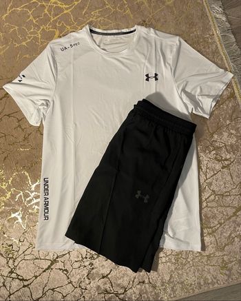Ensemble Under Armour