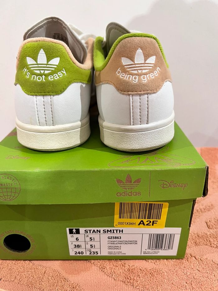 Basket adidas Stan smith édition limitée Disney : Kermit et Peggy pointure 38 2/3 - photo numéro 3