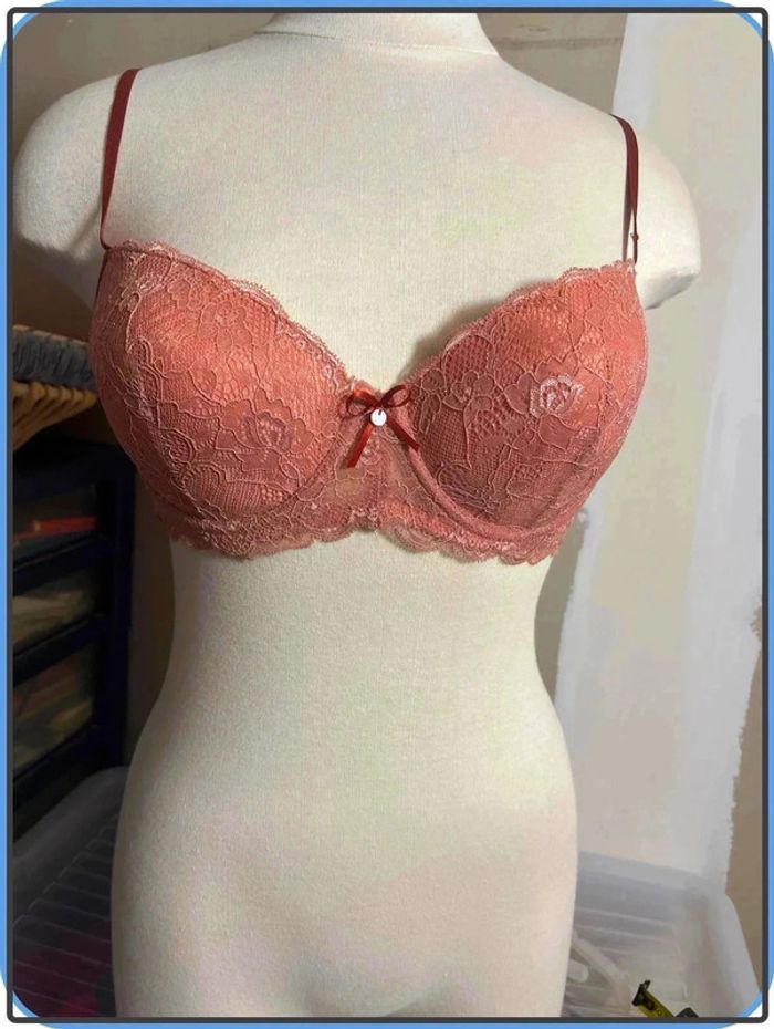 Soutient gorge  taille 100c