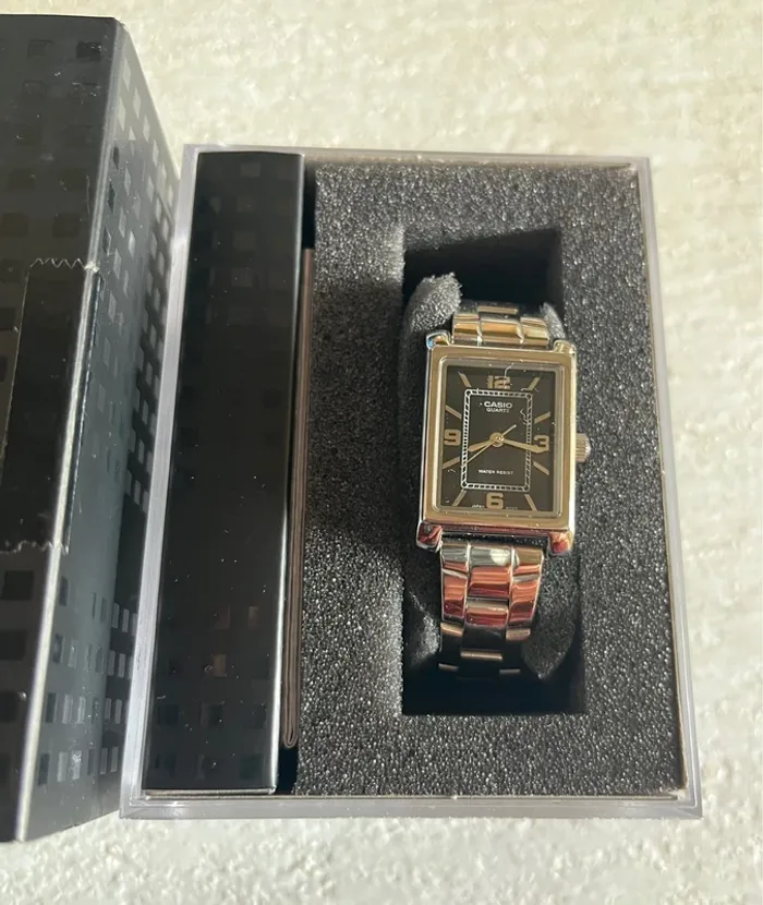Montre Casio femme neuve - photo numéro 2