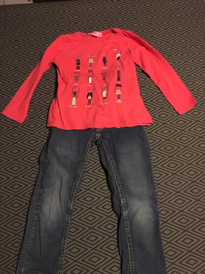 Ensemble tee-shirt et pantalon