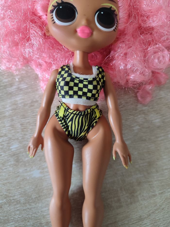 Poupée lol - photo numéro 3