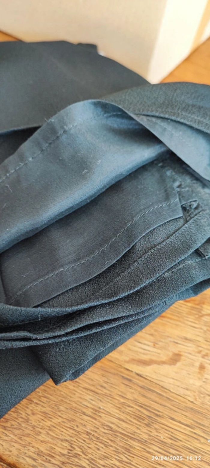 Robe noire longue brodée - photo numéro 6