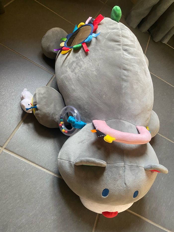 Grosse peluche d activité ours oxybul