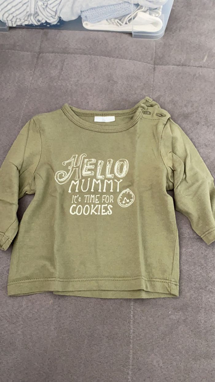 T-shirt