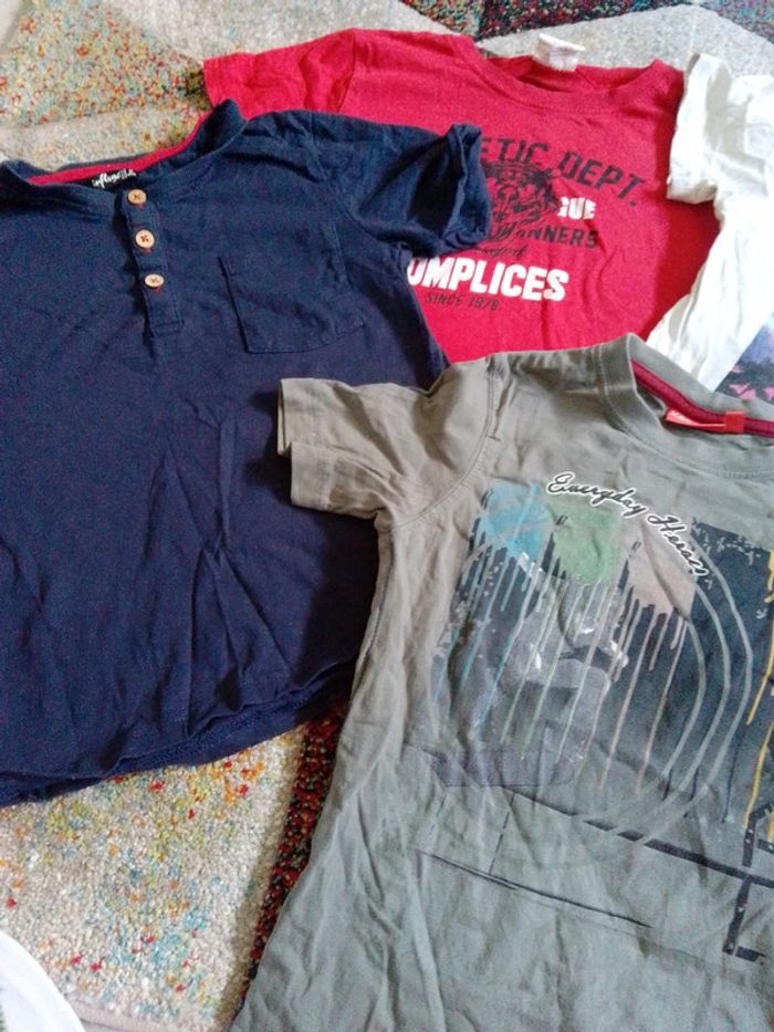Lots tee-shirts garçon 8 ans - photo numéro 2
