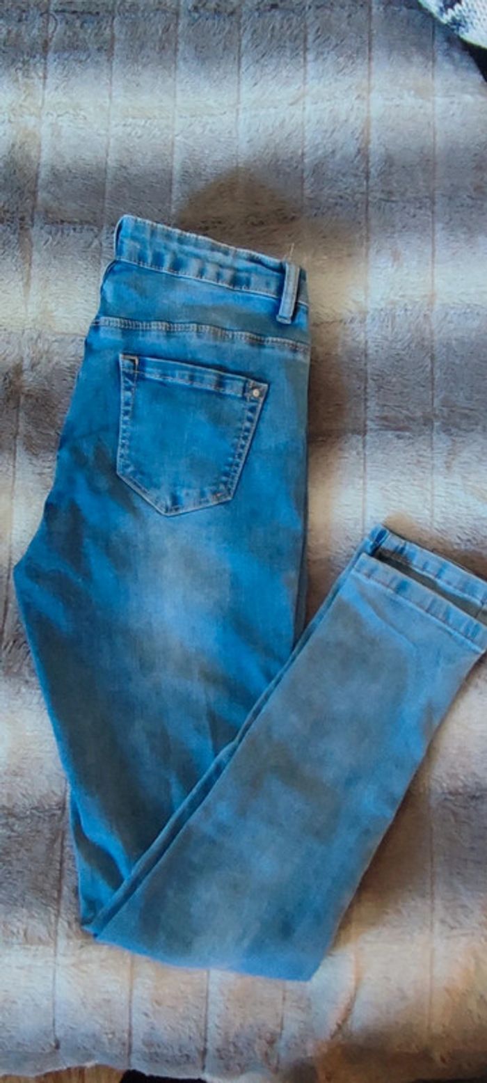 Jean troué - photo numéro 2