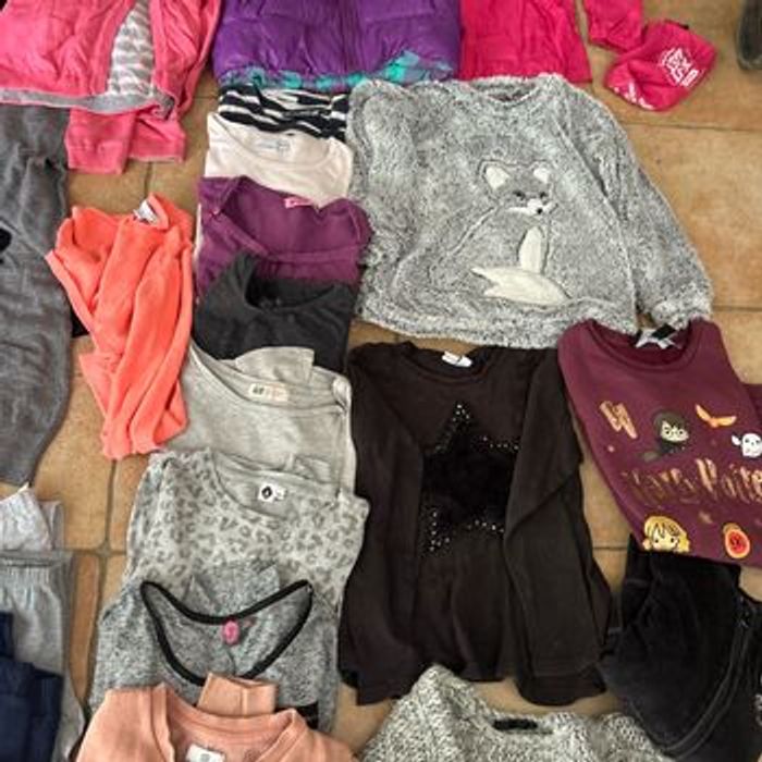 Gros lot de 38 vêtements en 9/10 ans - photo numéro 5