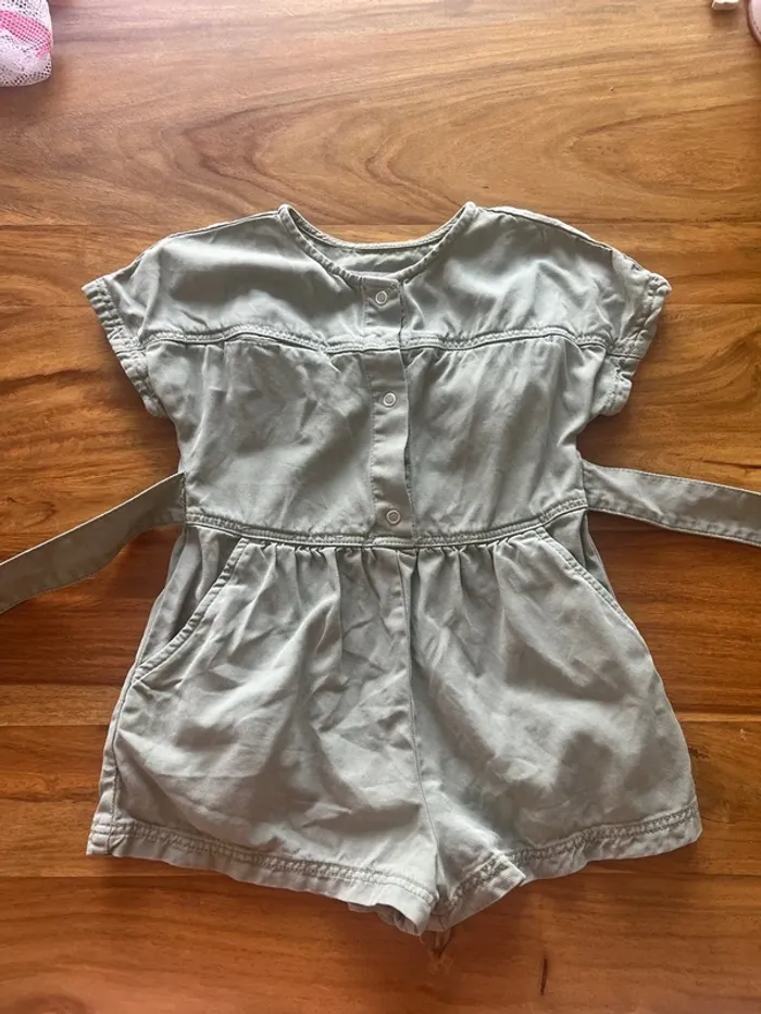 Combinaison short kaki Zara - photo numéro 3