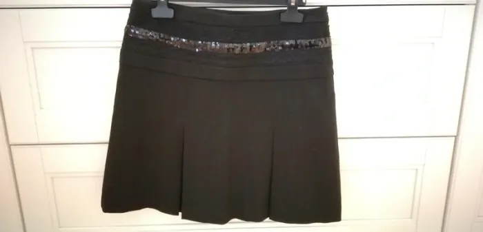 Jupe paillettes taille 2