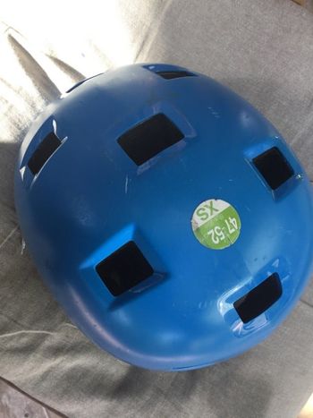 Casque vélo bleu