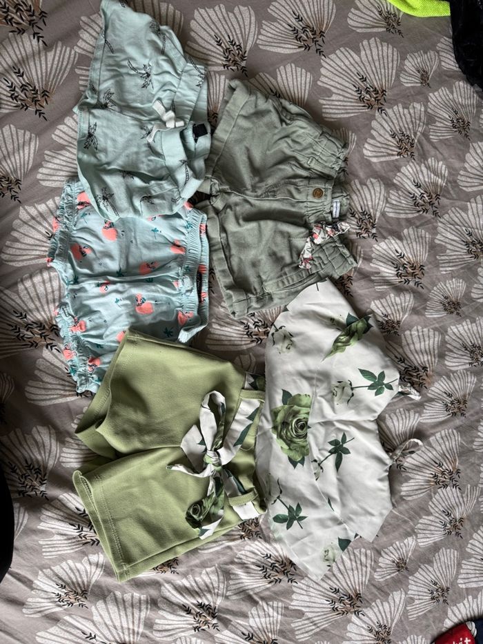 Lots de shorts filles 3ans