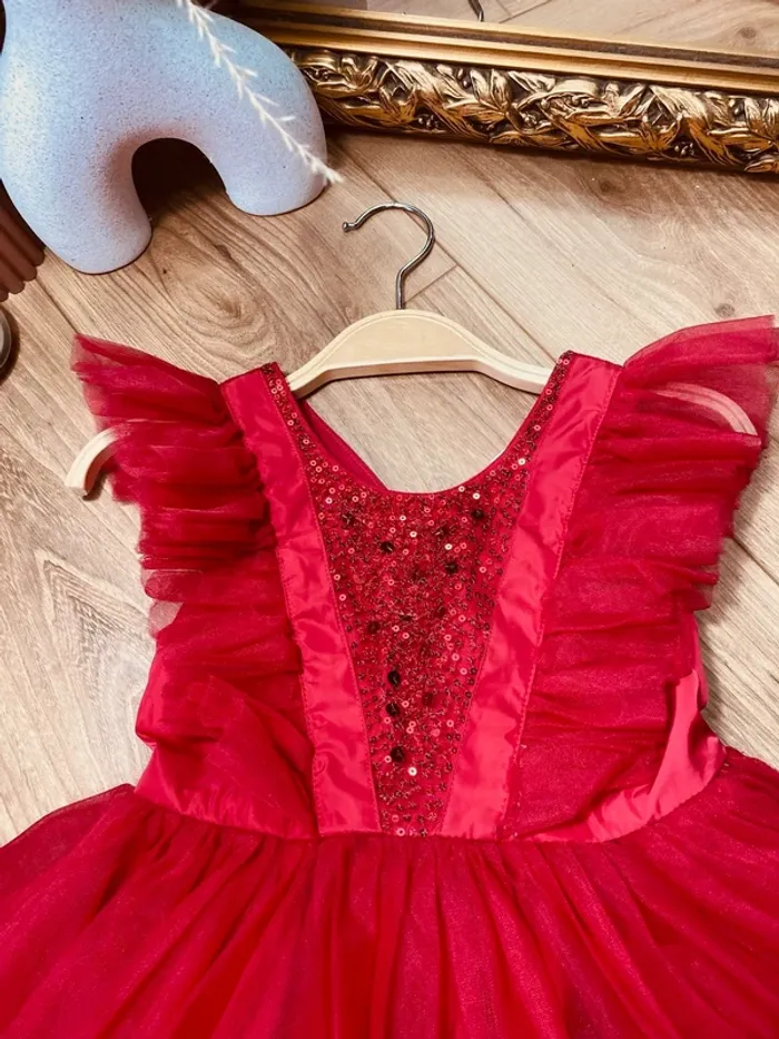 Taille 3 ans Robe asymétrique créateur fille TAO rouge * sequins tulle * 🌺 - photo numéro 2
