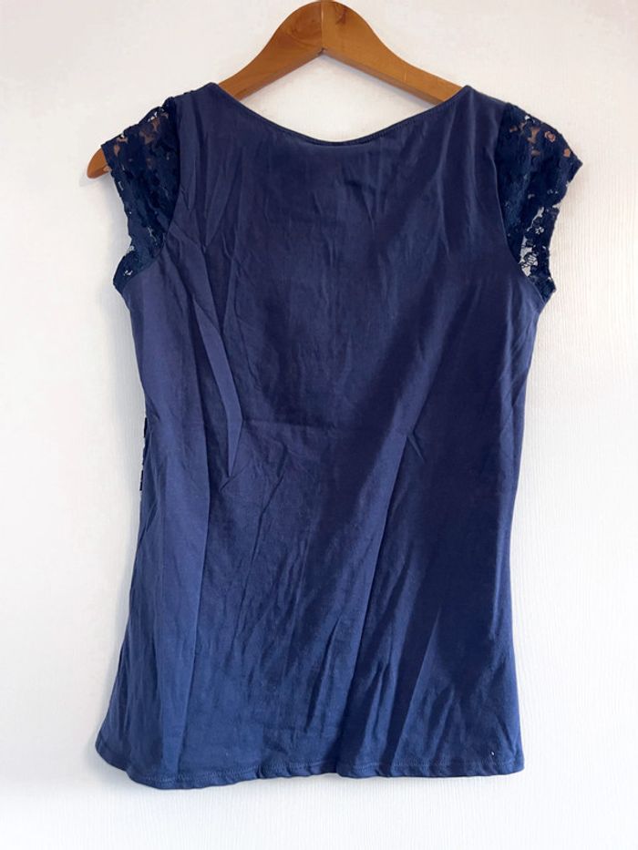 Tee shirt bleu marine et blanc à broderie Naf Naf neuf avec étiquette - photo numéro 7