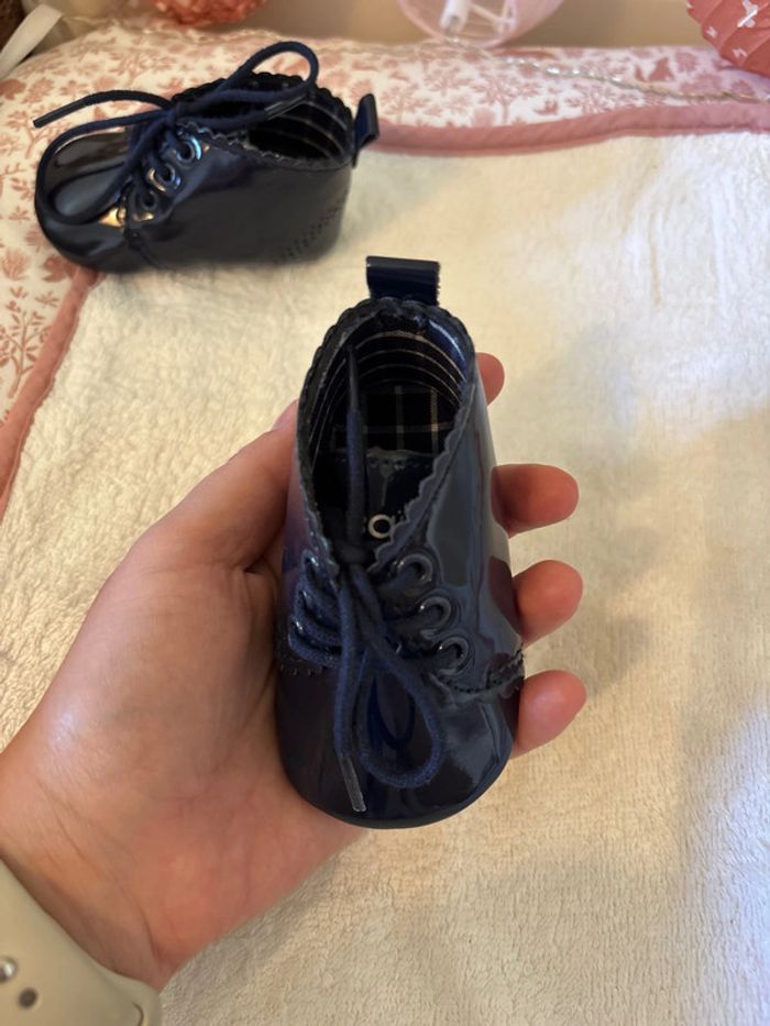 Chaussures bébé 1-6 mois - photo numéro 10
