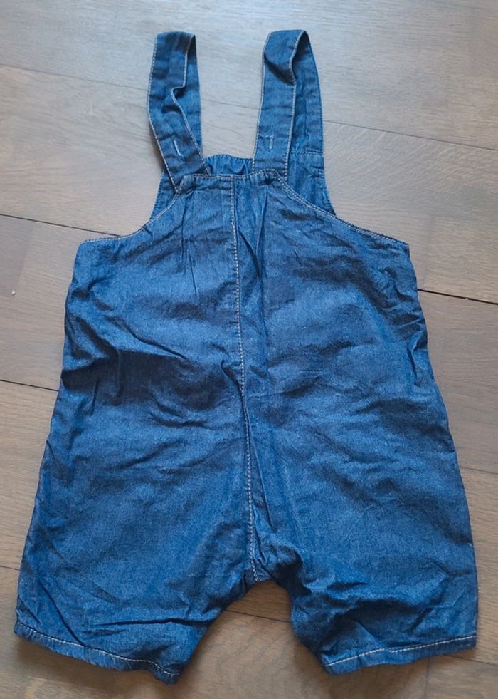 Salopette + t-shirt - photo numéro 3