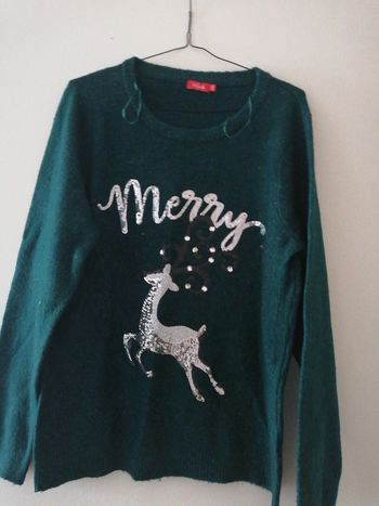 Pull de Noël vert motif