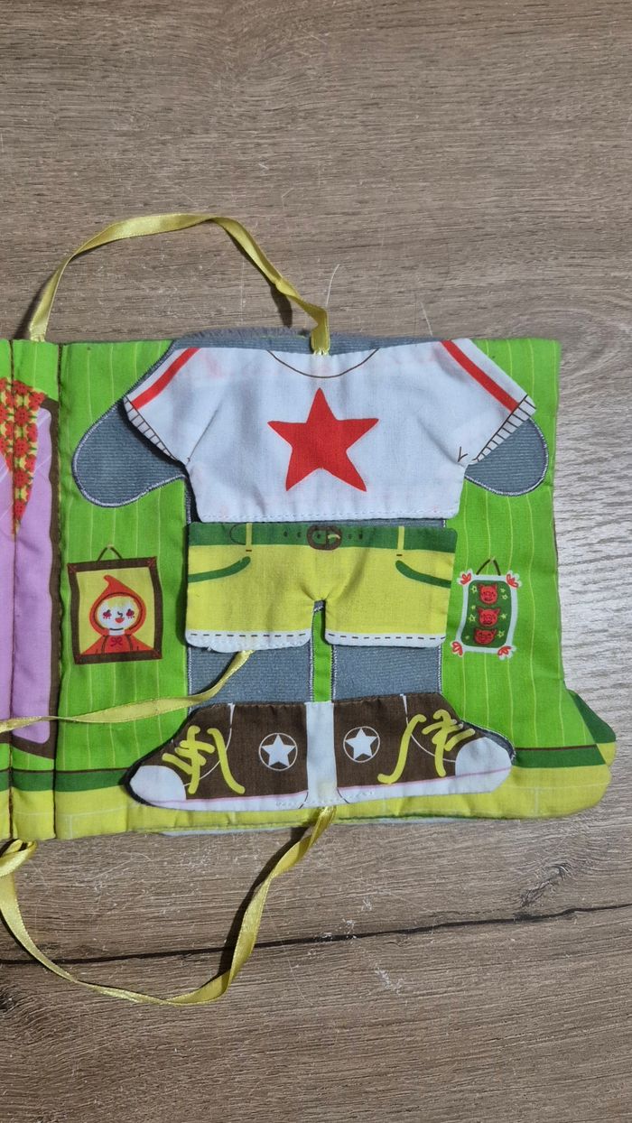 Livre tissus Promenons-nous dans les bois - photo numéro 8