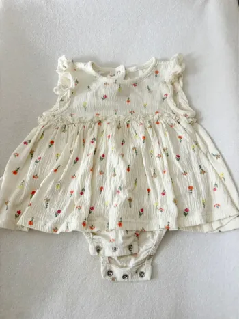 Robe avec culotte intégrée bébé fille 6mois