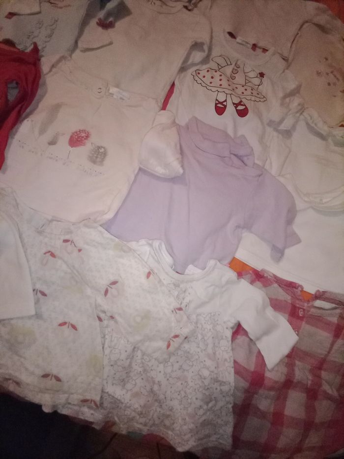 T-shirt manche longue 3 mois - photo numéro 4