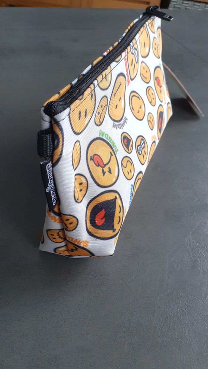 Trousse Smiley - photo numéro 2