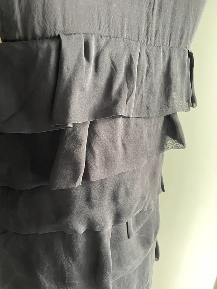 Haut noir en soie à volants Vero Moda T.36 - photo numéro 5