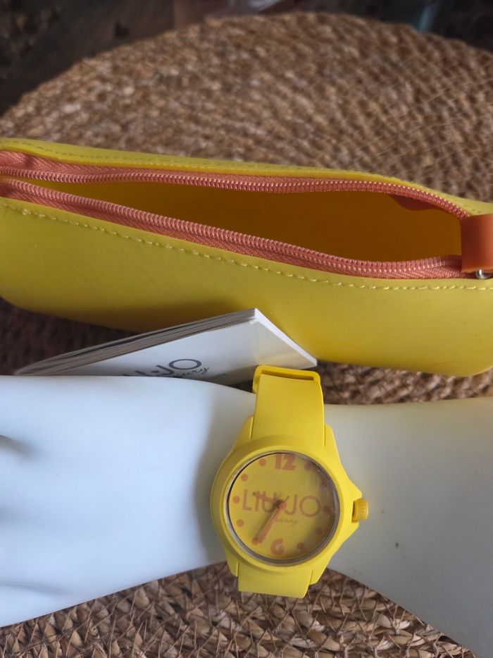 Montre Liu Jo. Neuve. Jaune - photo numéro 7