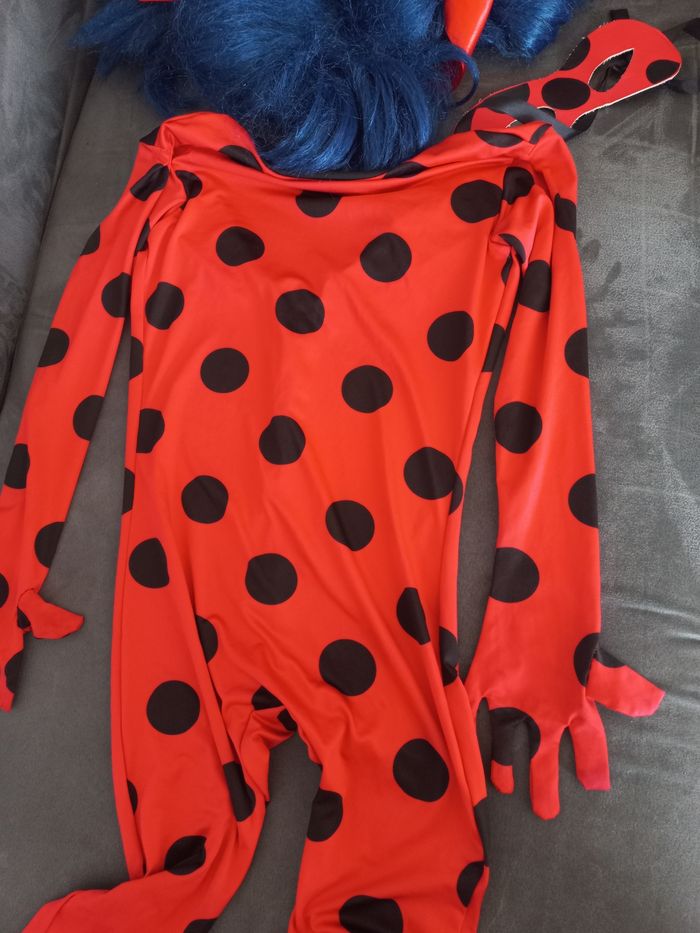 Deguisement miraculous avec perruque 6/8 ans