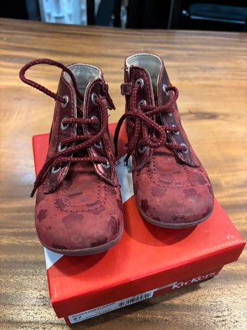 Chaussure kickers pointure 27