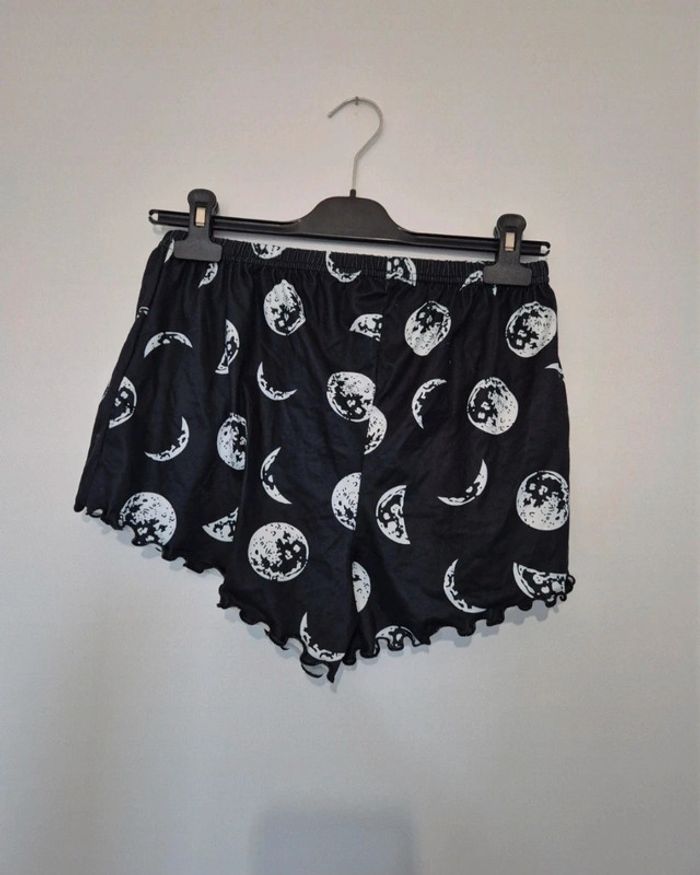 Short de pyjama noir avec motif lune - photo numéro 2
