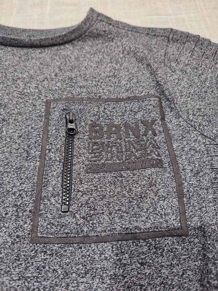Tee shirt 8 ans - photo numéro 2