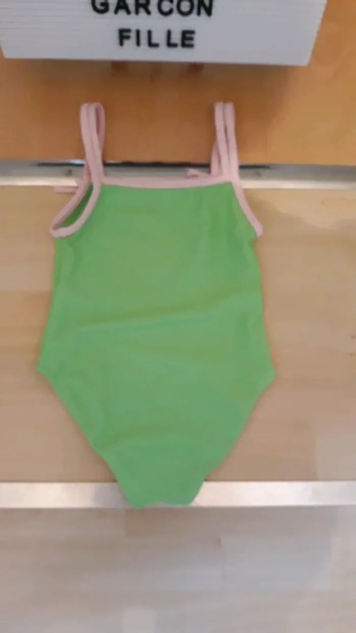 Maillot bain 4 ans - photo numéro 3